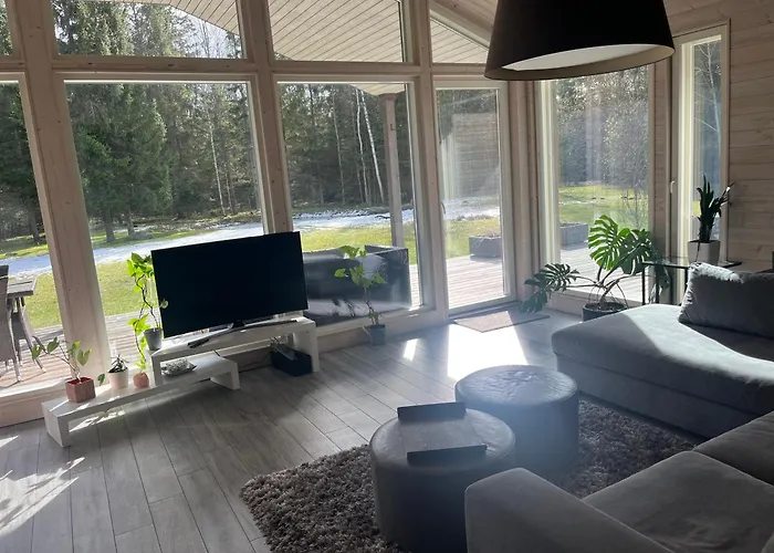 Justi House Alliklepa